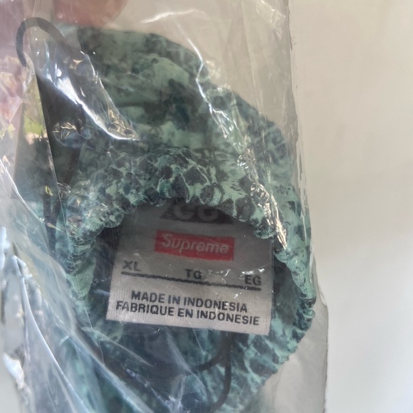 SUPREME x NIKE ACG • Nylon trail short mint snakeprint size XL - Picture 6 of 7